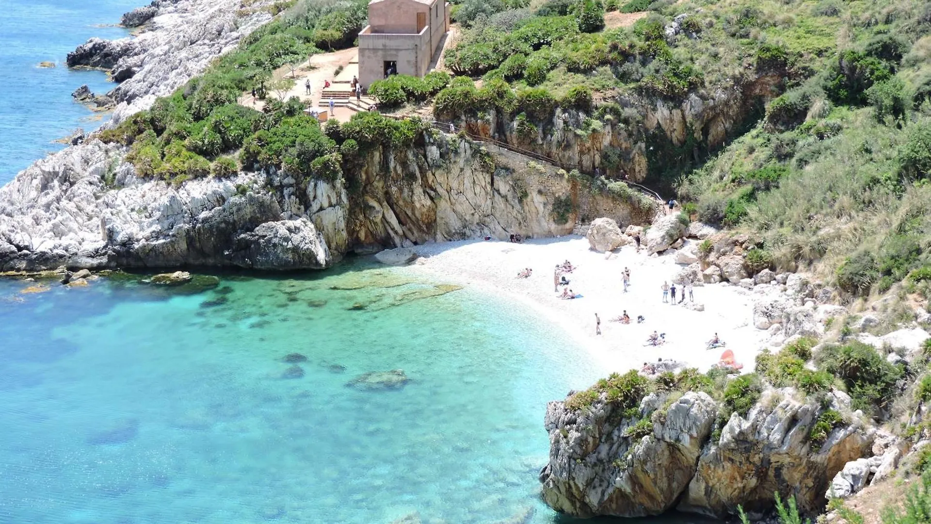 L'Isola Del Sole Bed & Breakfast Castelluzzo
