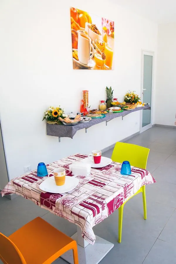 L'Isola Del Sole Bed & Breakfast Castelluzzo 3*,